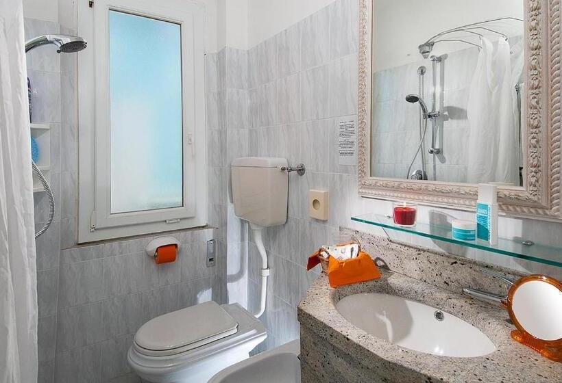 Quarto Individual Basic, Mayflower
