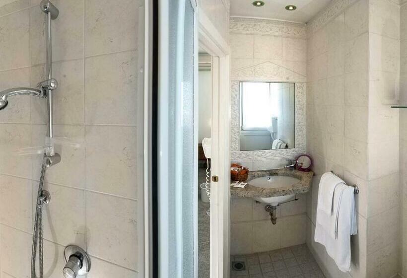 Quarto Estandar Vista Mar com Sacada, Mayflower