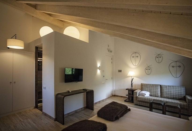 Junior Suite, Pura Vida