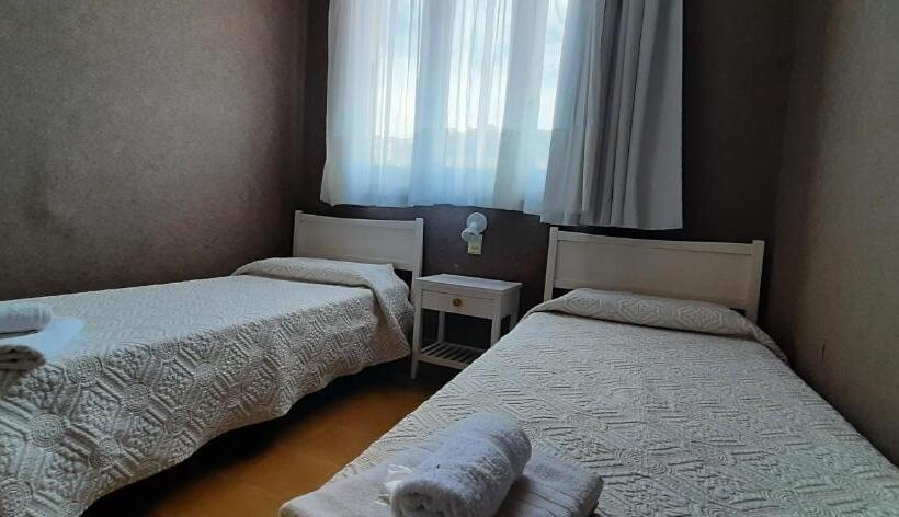 이코노이 4인룸, Rivadavia