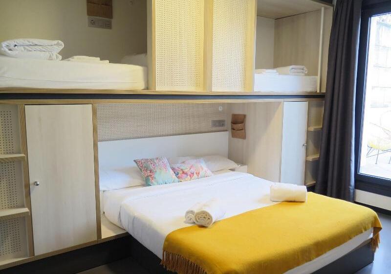 디럭스 패밀리 룸, Koisi Hostel