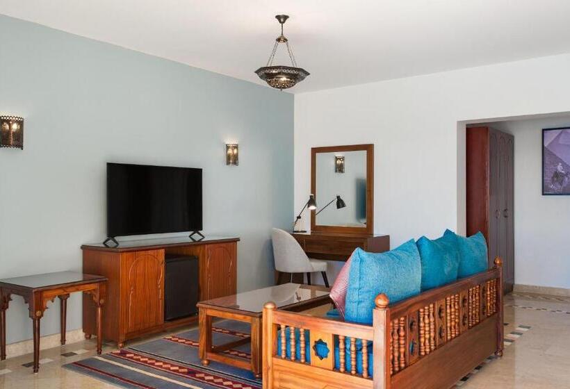سوئیت جونیور با چشم‌انداز, Marina Resort Port Ghalib, A Member Of Radisson Individuals