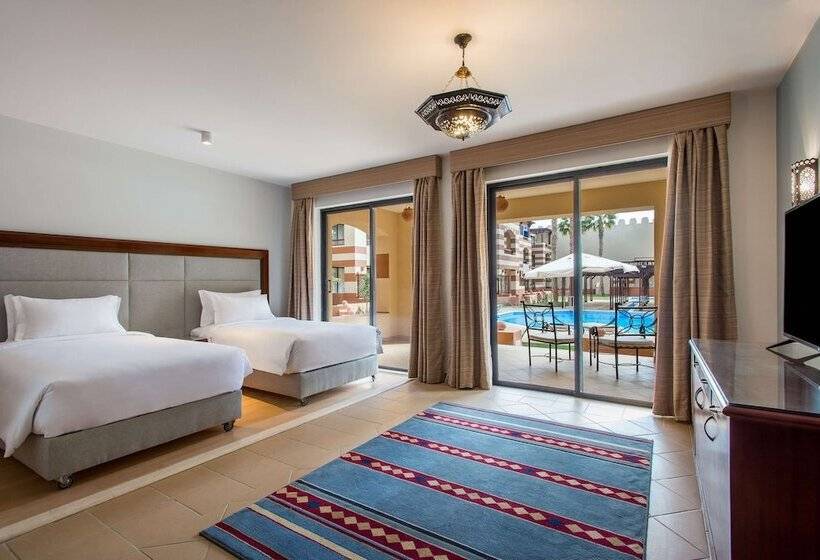 سوییت جونیور با چشم‌انداز استخر, Marina Resort Port Ghalib, A Member Of Radisson Individuals