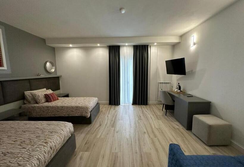 스탠다드 룸, Evergreen Laguna Vain Lezhe