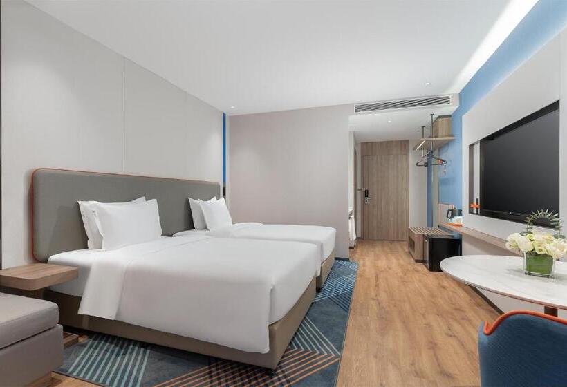 标准间带阳台, Holiday Inn Express Xiamen Jimei New Town By Ihg