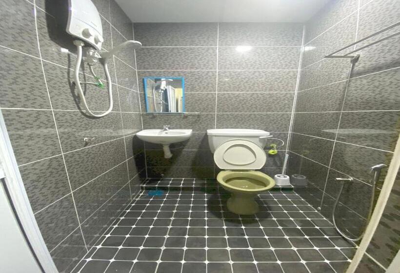 Номер Стандарт, Oyo Home 90904 Ray Yan Guesthouse