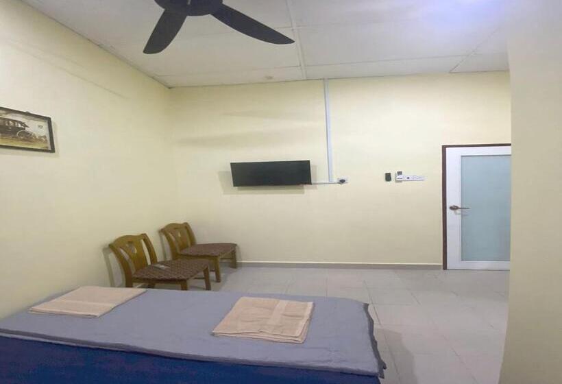 Номер Стандарт, Oyo Home 90904 Ray Yan Guesthouse