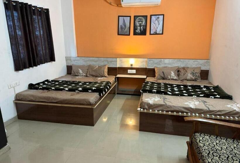 Номер Deluxe Одноместный, Amrat Villa