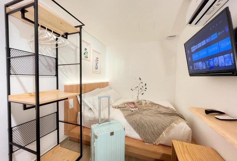 חדר דלוקס מותאם לאנשים עם מוגבלויות, Sleep Box Penang