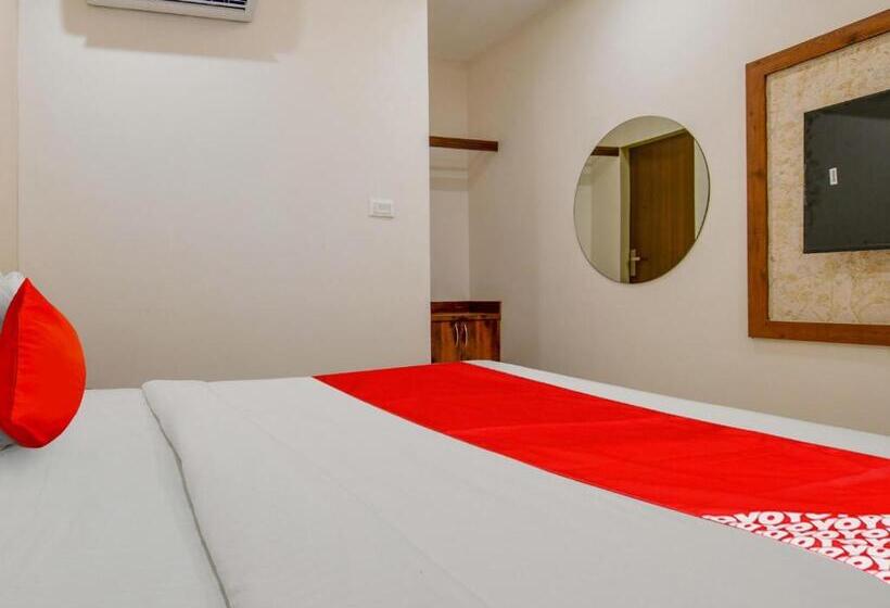 トリプルクラシックルーム, Oyo Hotel Bliss Stay
