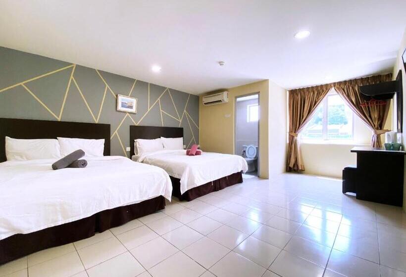 Семейный Номер Deluxe, Your Hotel Klang By D Concept