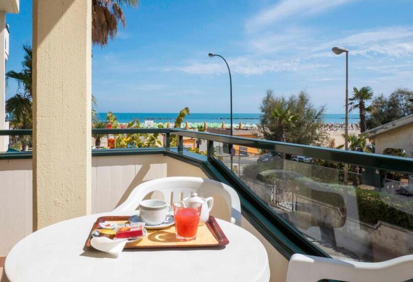 اتاق استاندارد سه نفره, Roma Sul Mare