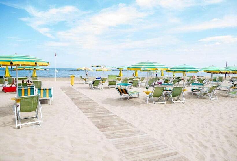 غرفة ديلوكس رباعية, Roma Sul Mare