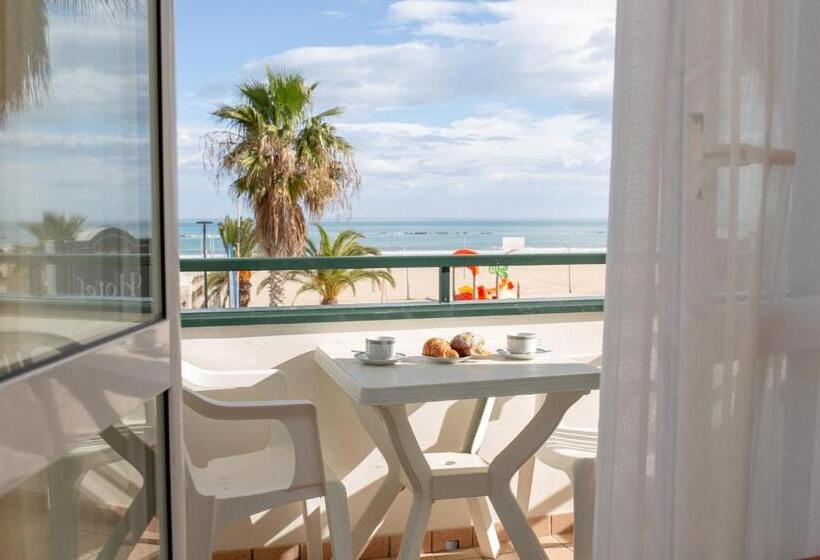 اتاق لوکس چهار تخته, Roma Sul Mare