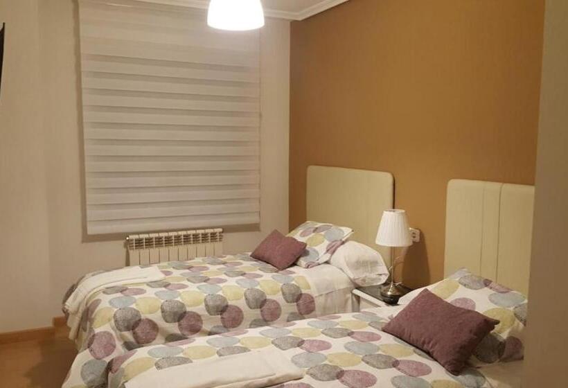 اتاق استاندارد با سرویس بهداشتی مشترک, Piso En El Casco Antiguo