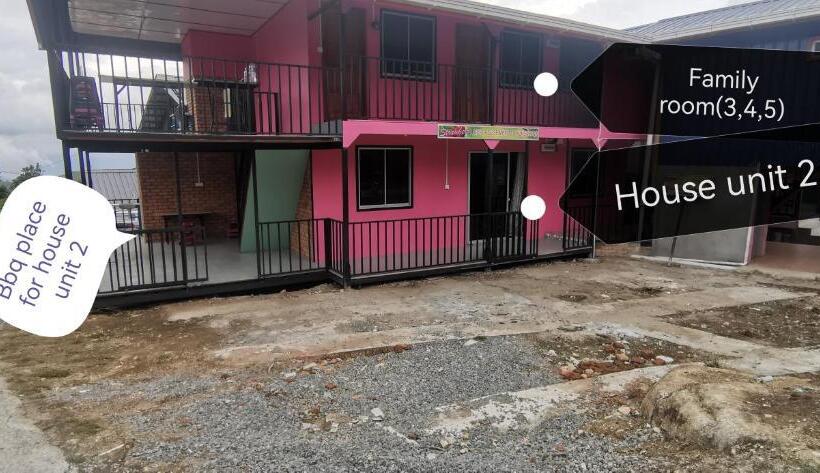 Дом 3 Спальни, Strawberry Rest House Mesilou Kundasang