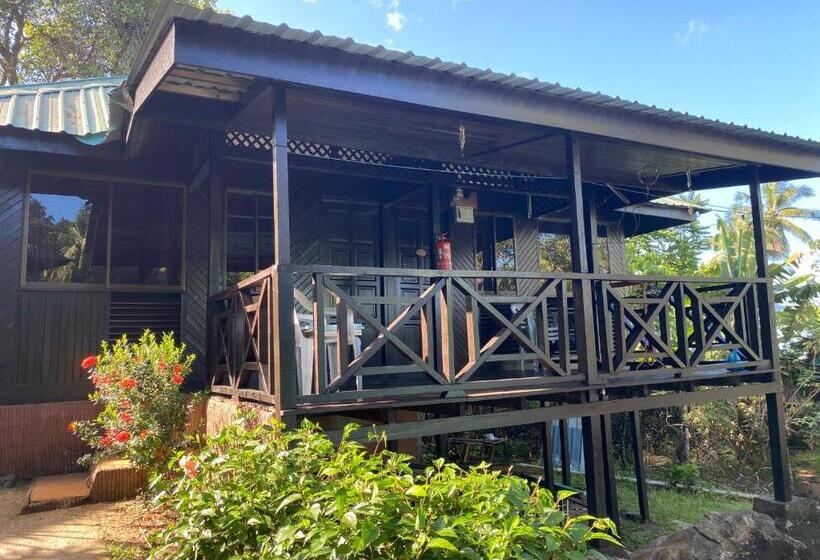 Трехместный Номер Базовый, Nazri S Place 2