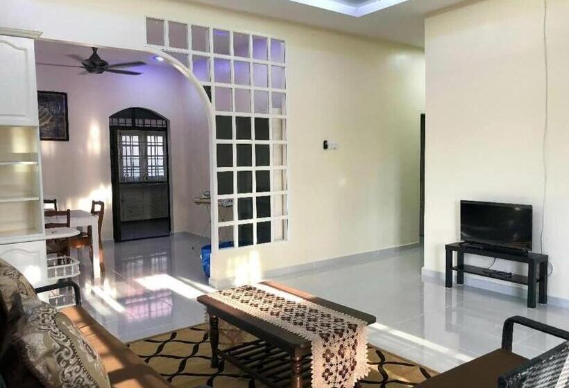 Casa 3 Quartos, Family Homestay