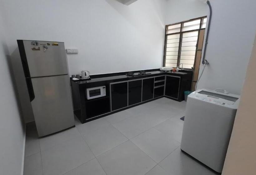 خانه 3 خوابه, Homestay Sri Pelangi Segamat