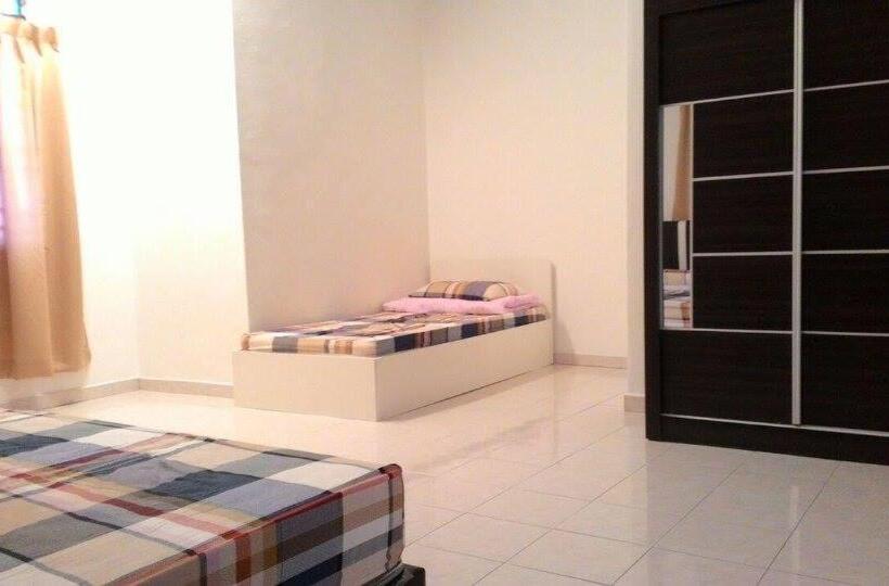 Дом 4 Спальни, J&p Homestays House 1