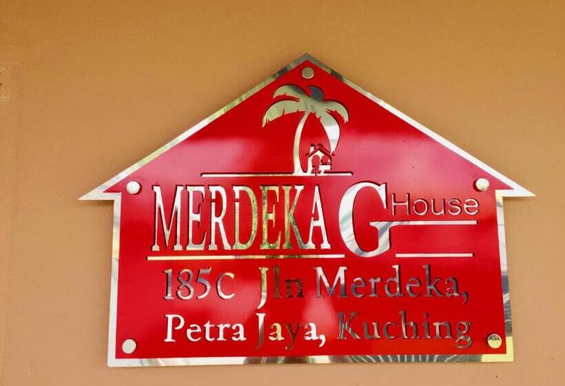 Номер Deluxe, Merdeka Guest House 2