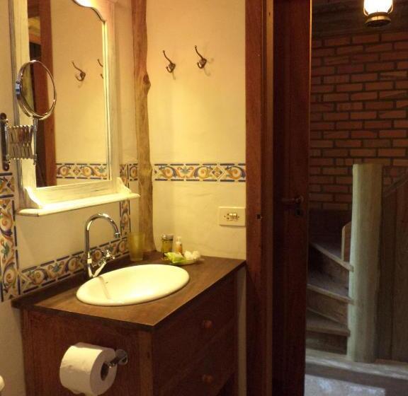 샬레, Regina Guest House