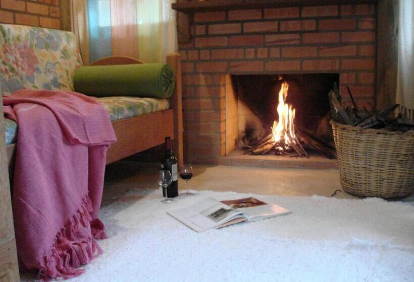 샬레, Regina Guest House