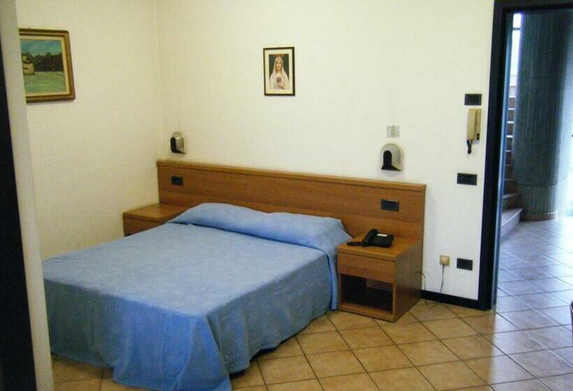 스탠다드 스튜디오, Residence Vezzoli