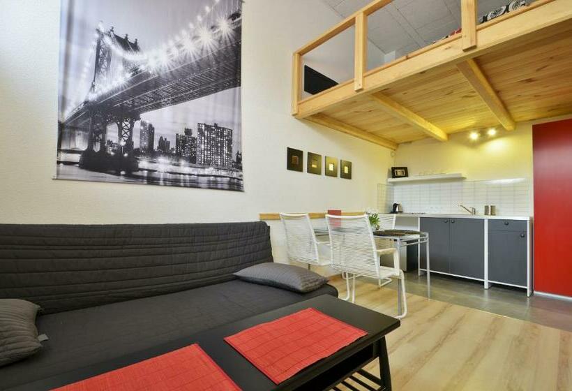 Студия Классика, Bed&breakfast Mikunda