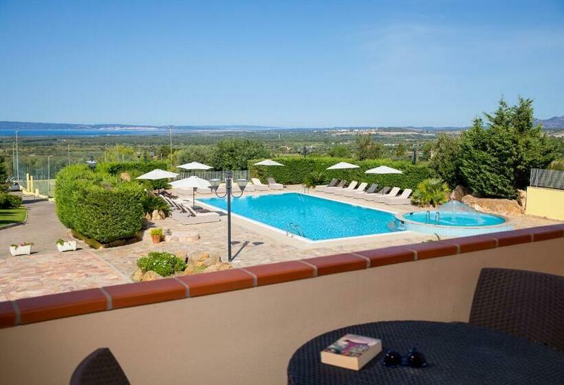 Quarto standart com varanda, Lu  Hotel Porto Pino