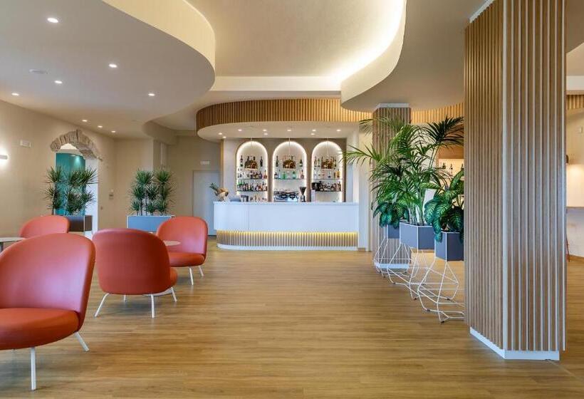 Quarto standart com varanda, Lu  Hotel Porto Pino
