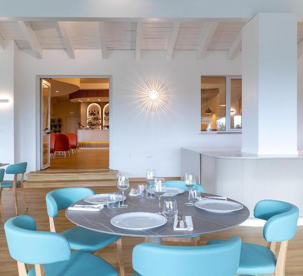 Трехместный Номер Классика, Lu  Hotel Porto Pino