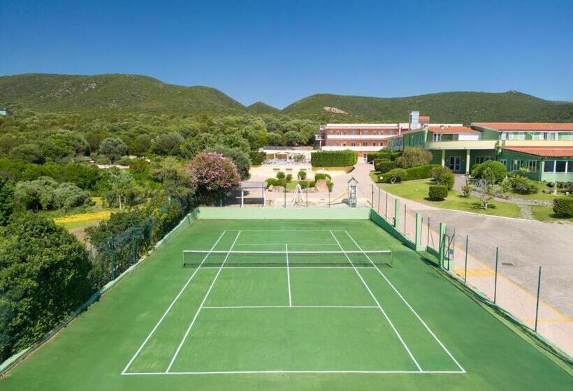 Трехместный Номер Классика, Lu  Hotel Porto Pino