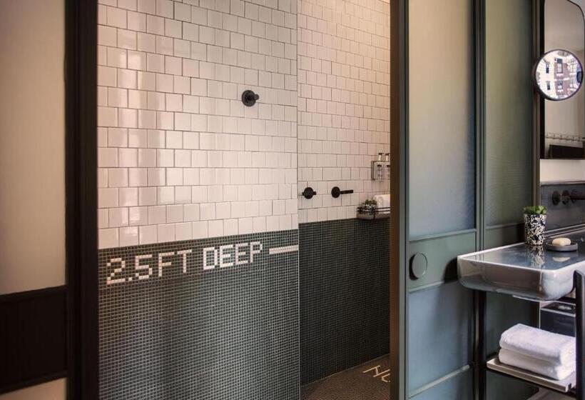 带2个双人床的标准工作室, Moxy Nyc Times Square