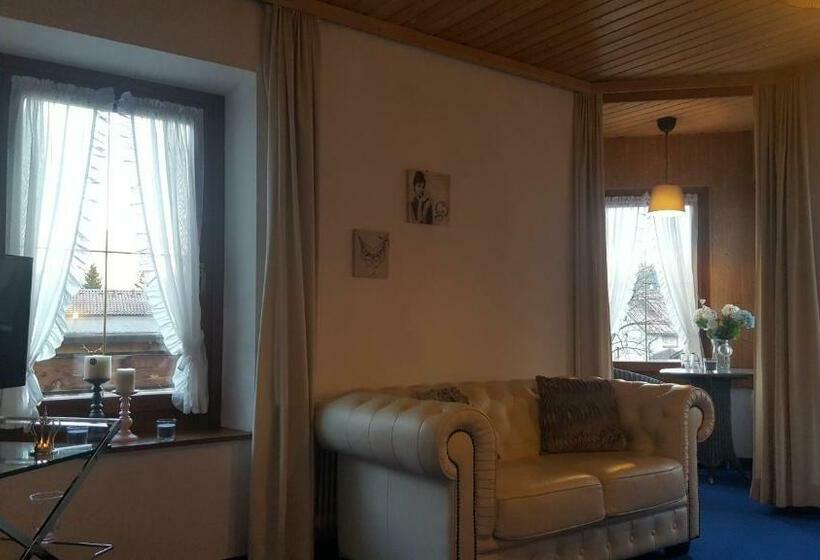 اتاق استاندارد سه تخته با بالکن, Gasthof Gaistal