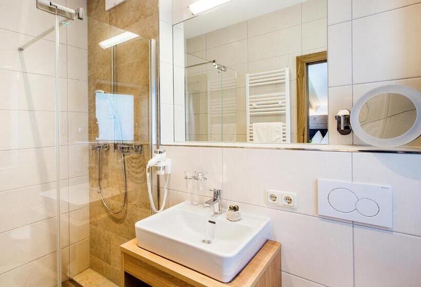 חדר סופריור, Thurnerhof