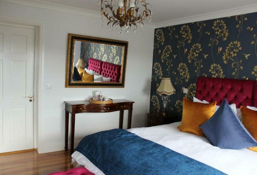 اتاق سوپریور با تخت بزرگ, Boyne View House