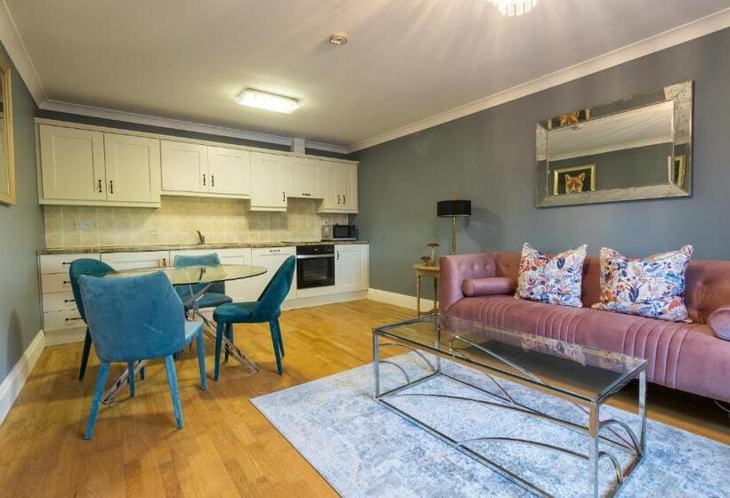 بانگلوی استاندارد, Boyne View House