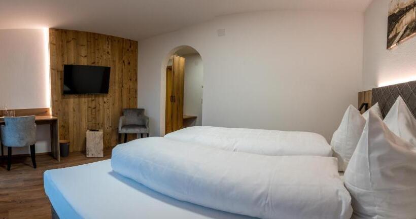 Comfort room with balcony, Sonnenhang Montafon