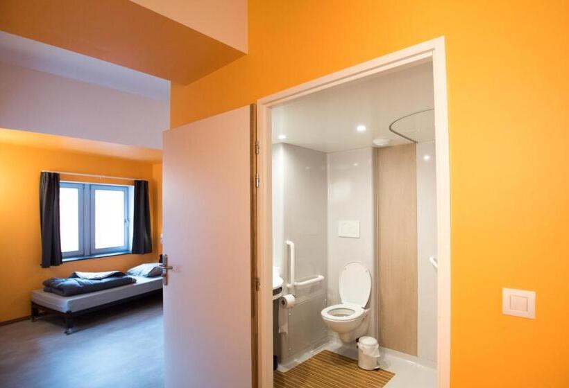 اتاق خانوادگی, Liège Youth Hostel