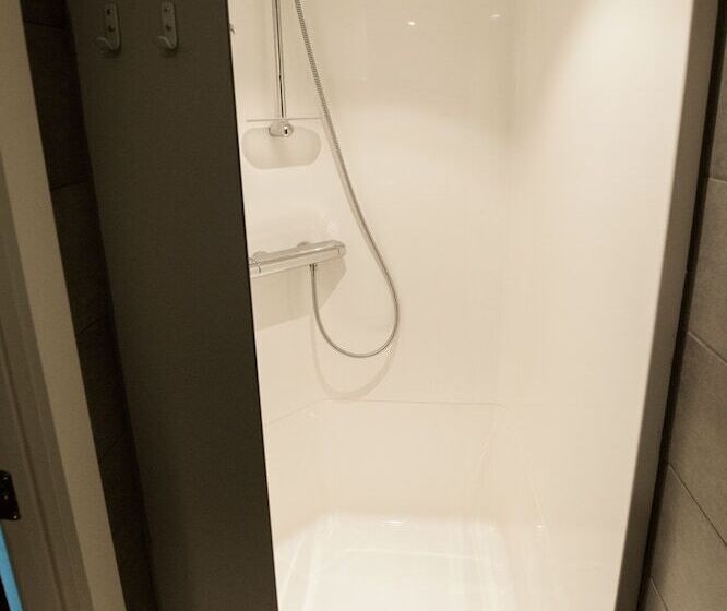 四人标准间, Malmedy Youth Hostel