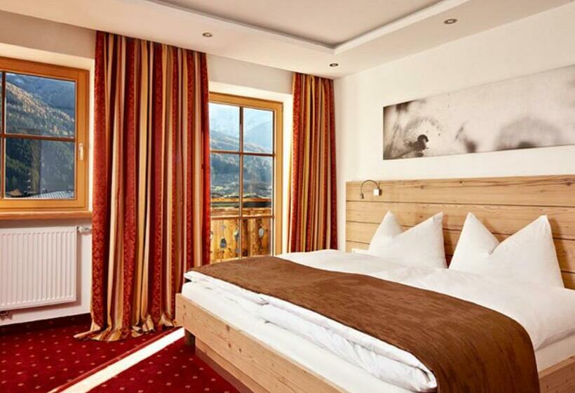 Номер Стандарт с Балконом, Naturresort Senningerhof