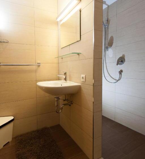 Шале 1 Спальня, Rutsche Hostel