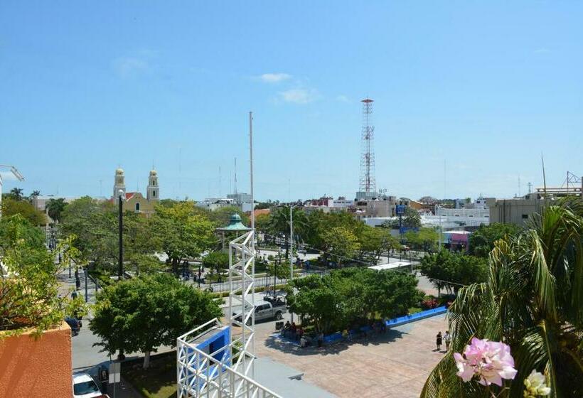 اتاق استاندارد با بالکن, Del Parque