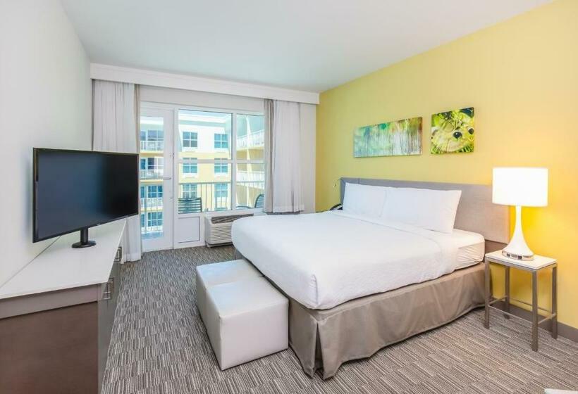 Люкс Кровать Кинг, Hilton Garden Inn Ft. Walton Beach