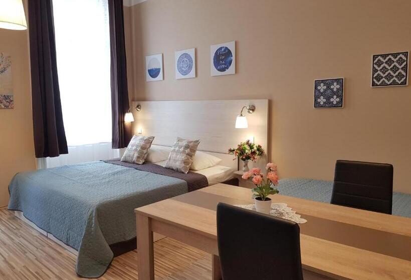 Апартаменты Superior 1 Спальня, East Station Private Rooms & Apartments