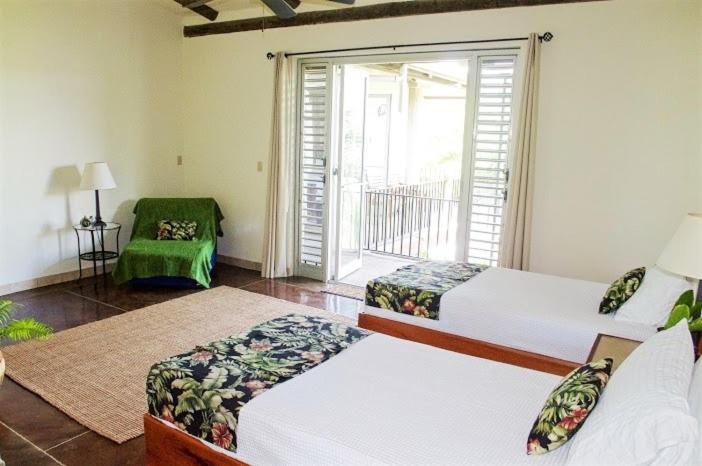 اتاق استاندارد سه نفره, Almond Tree Hotel Resort