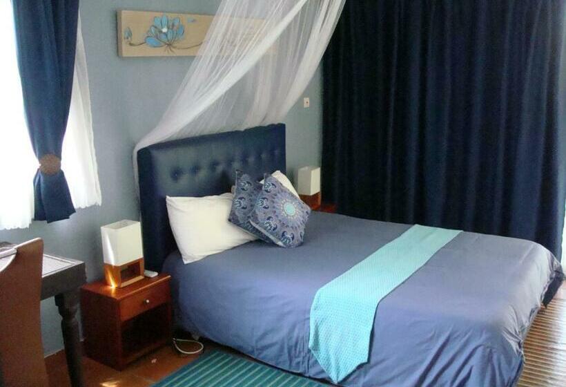 اتاق لوکس با تراس, Villa Mango