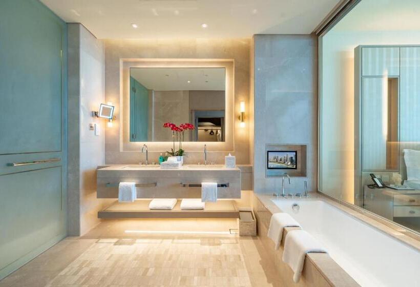 标准间, Five Luxe