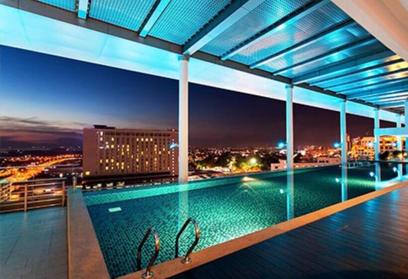استودیوی استاندارد, Comfy King The Straits Suite 715 By Elefen Homestay